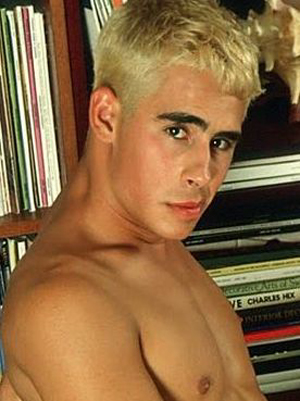 Joshua Berlin (Sean Michael Moss)